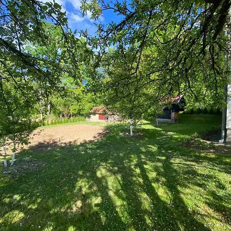 Oasis - Free Parking, Fruit Garden, Gratis Fruit, Bbq, Capacity Max 4 People * Σαράγεβο