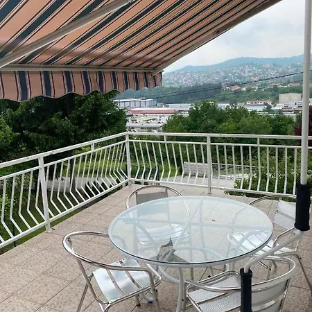 Oasis - Free Parking, Fruit Garden, Gratis Fruit, Bbq, Capacity Max 4 People Σαράγεβο